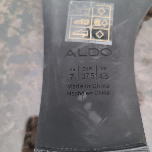 Slides - Picture 4 of 5